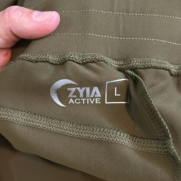 LIKE NEW ZYIA ACTIVE UNWIND JOGGERS OLIVE GREEN SIZE LARGE - Picture 6 of 7